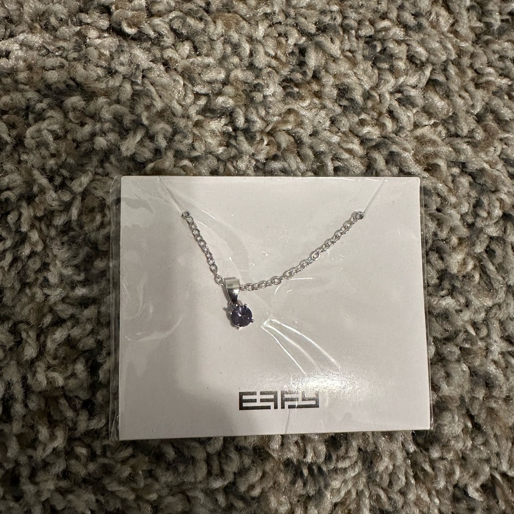 Purple crystal necklace🩷